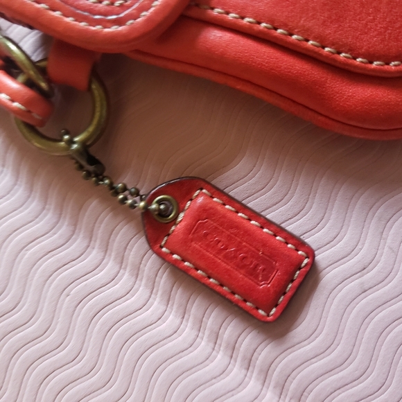 Coach Y2K 65th Anniversary Striped Legacy Lining Gigi Wristlet w Turnlock  Red - Picture 12 of 16
